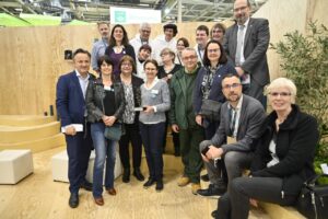 Vignette - Le programme CiTIQUE « Des citoyens et des tiques », lauréat 2021 du Prix de la recherche participative